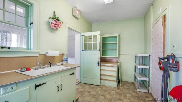 $259,900 | 9 Caulfield Avenue, Camdenton, MO 65020