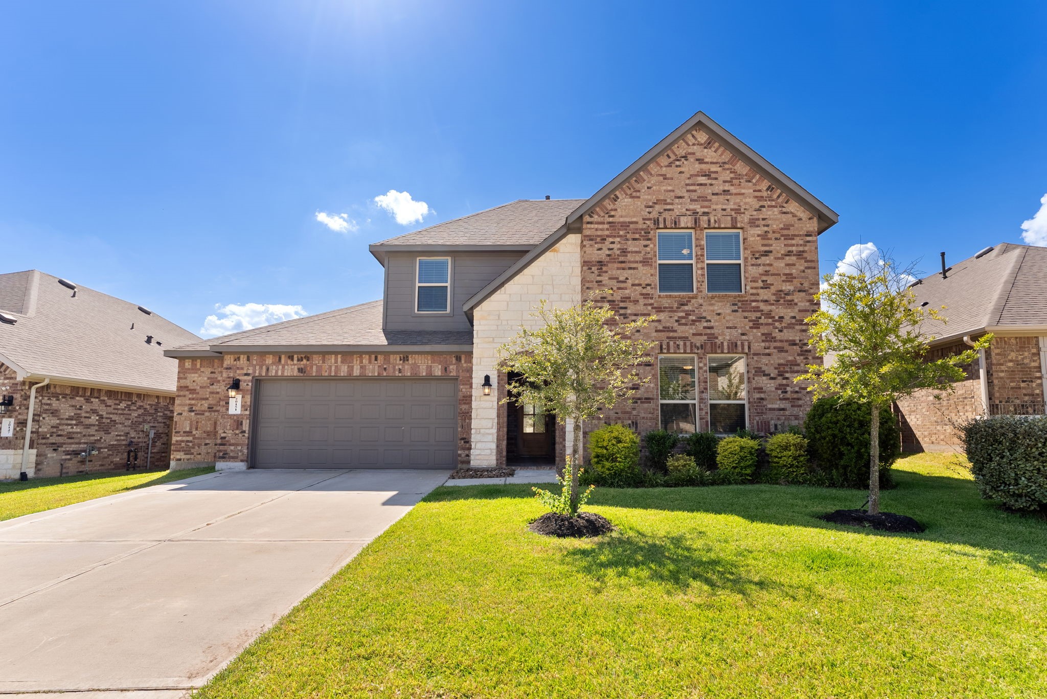 20151 Clear Rdg Lane Montgomery, TX 77316 - Photo 1 of 39 a front view of a house with a yard