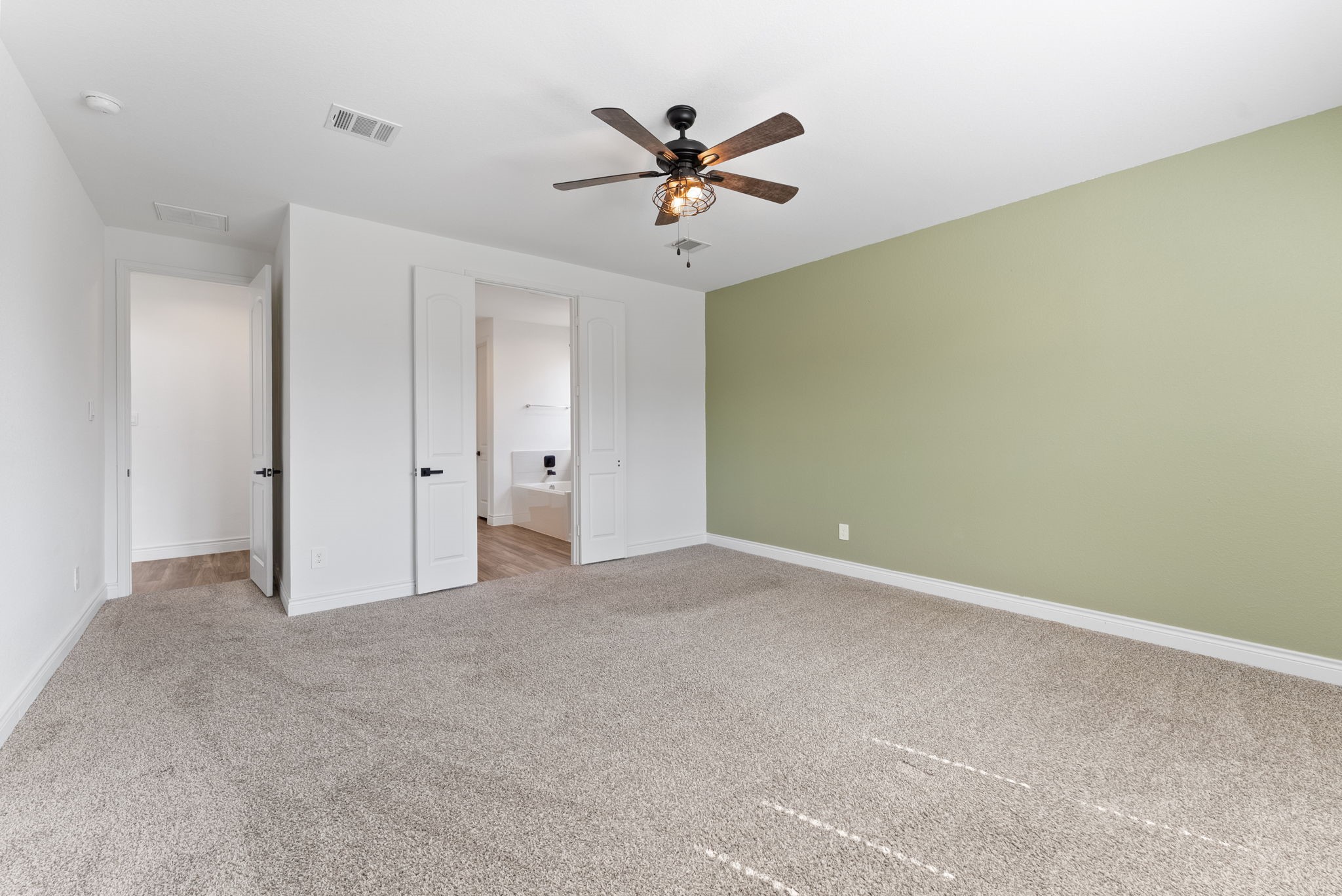 20151 Clear Rdg Lane Montgomery, TX 77316 - Photo 21 of 39 a view of an empty room