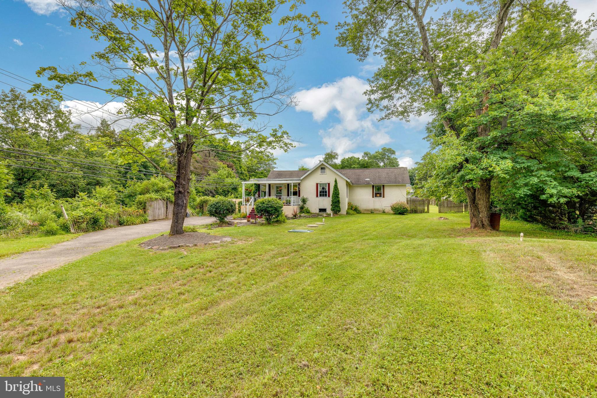 1026 Almshouse Road Jamison, PA 18929 - Photo 2 of 31