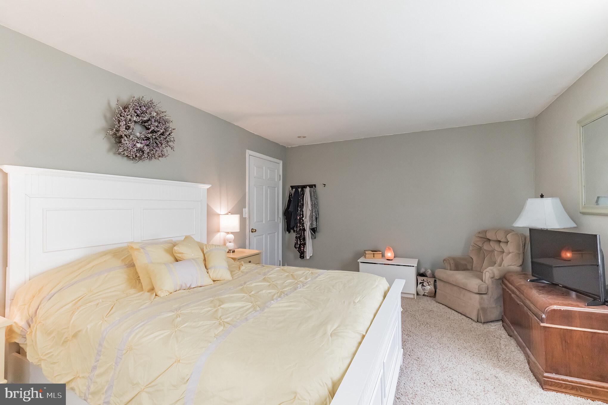 1026 Almshouse Road Jamison, PA 18929 - Photo 23 of 31