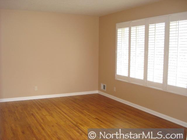 853 11 1/2 Street Southwest Rochester, MN 55902 - Photo 6 of 10