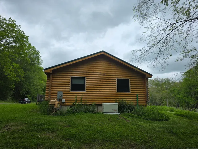 $575,000 | 80 John Mack Road, Hampton, CT 06247