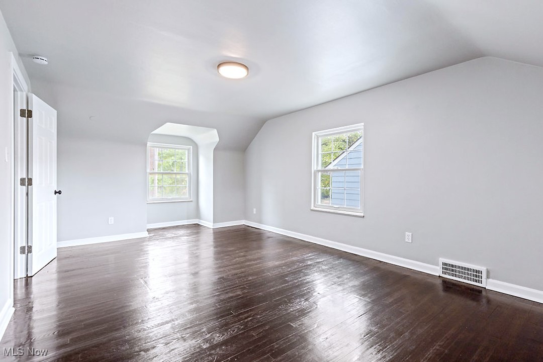 3463 Edison Road Cleveland Heights, OH 44121 - Photo 14 of 24