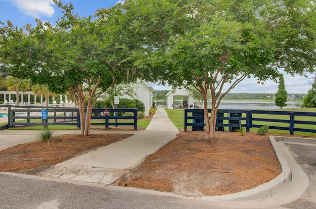 $343,000 | 352 Herty Pk Drive, Moncks Corner, SC 29461