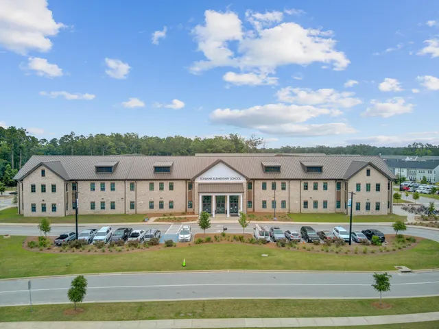 $343,000 | 352 Herty Pk Drive, Moncks Corner, SC 29461