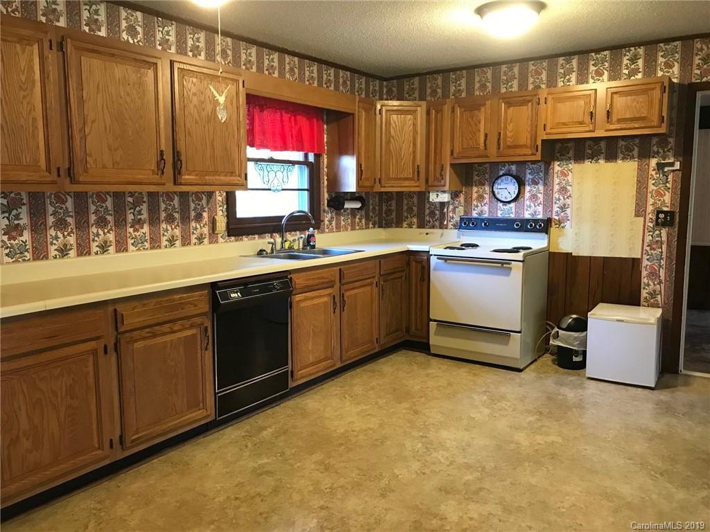 301 Collett Street Rutherfordton, NC 28139 - Photo 5 of 15