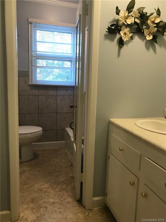 301 Collett Street Rutherfordton, NC 28139 - Photo 8 of 15