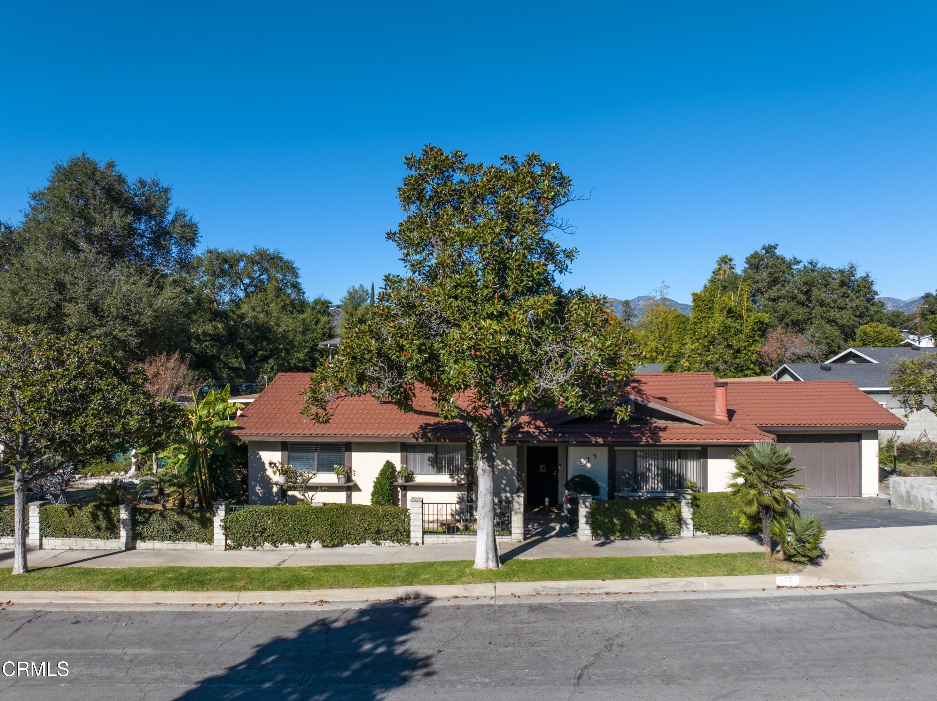 575WinonaWay_RoughRetouch_3_2