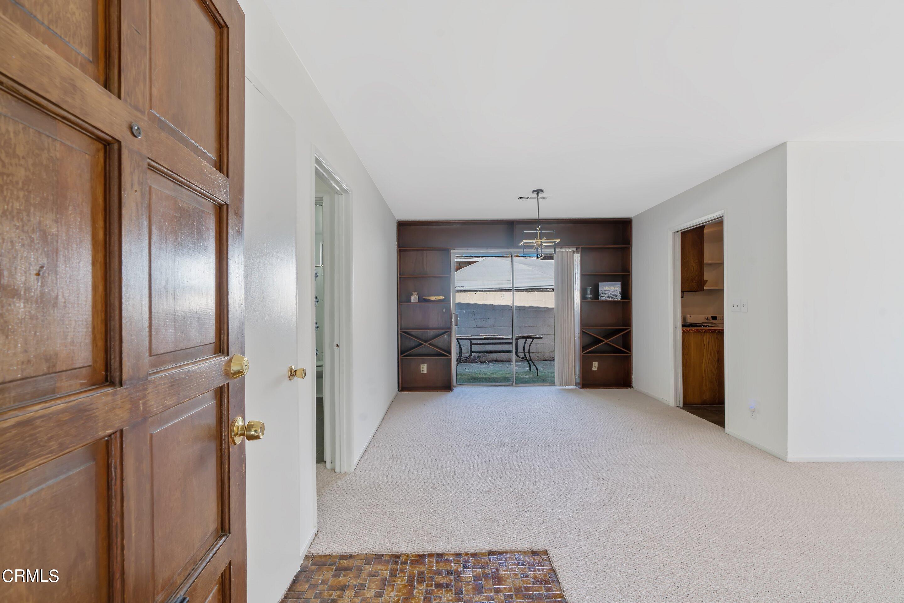 575 Winona Way Pasadena, CA 91103 - Photo 7 of 36 DSC03169_47