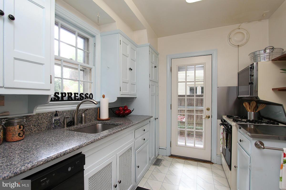2 Sunnyside Road Silver Spring, MD 20910 - Photo 8 of 30 Kitchen