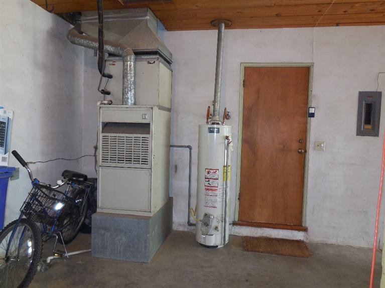155 East Elm Avenue Reedley, CA 93654 - Photo 27 of 44 Gallery Image 27