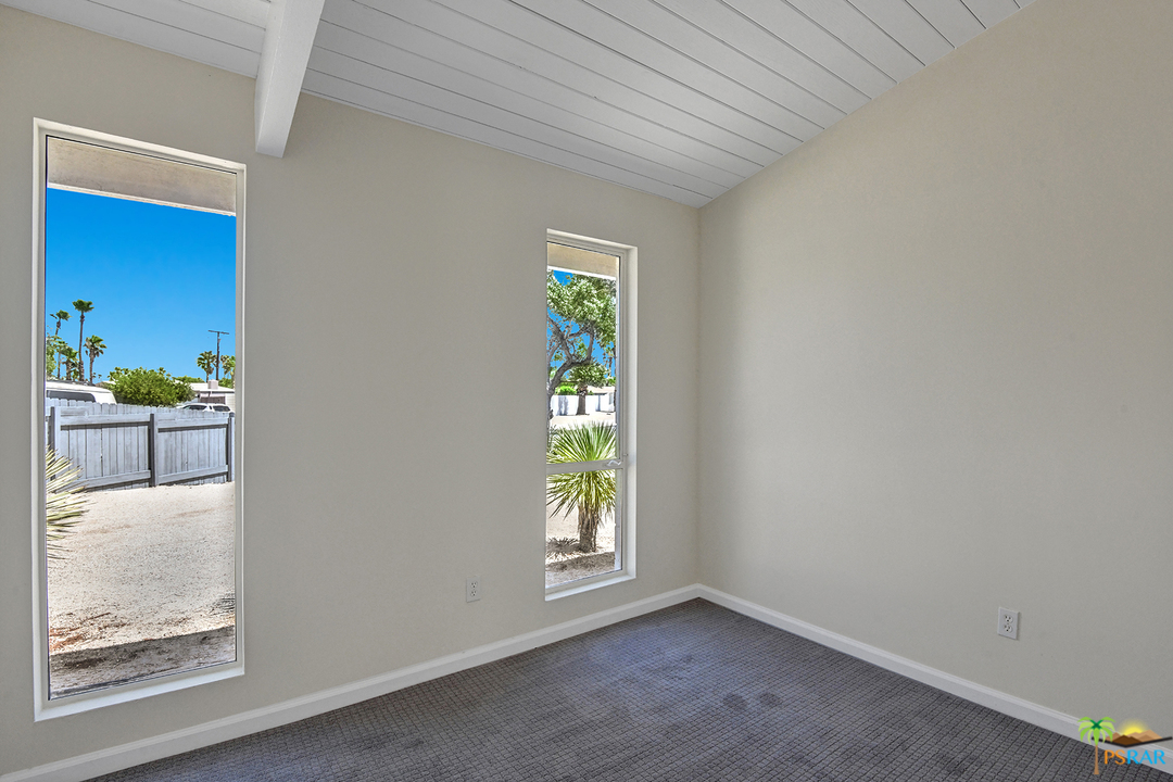 2785 North McCarn Road Palm Springs, CA 92262 - Photo 13 of 25 Guest room #1