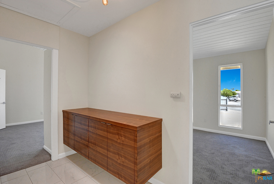 2785 North McCarn Road Palm Springs, CA 92262 - Photo 17 of 25 Hallway between bedrooms