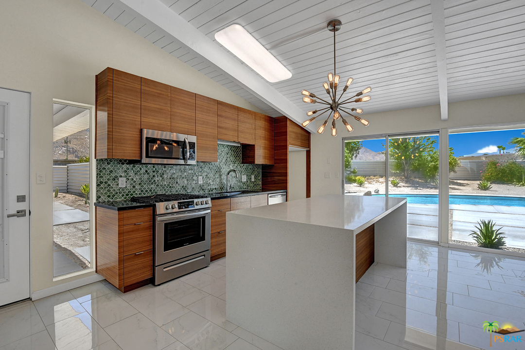 2785 North McCarn Road Palm Springs, CA 92262 - Photo 6 of 25 Large island to entertain guests