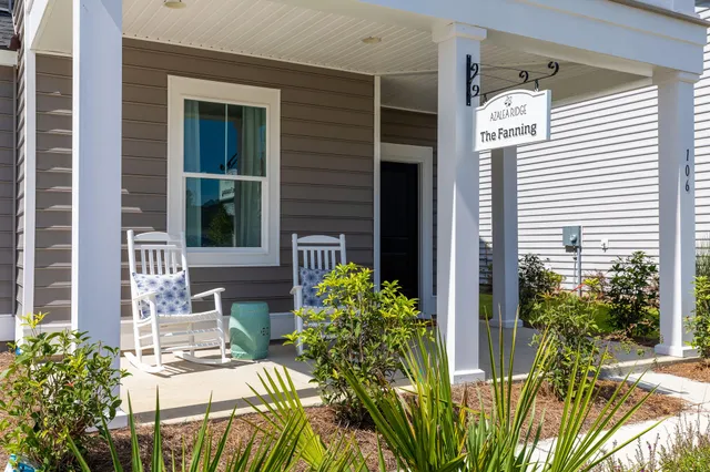 $486,160 | 1085 Red Turnstone Run, Summerville, SC 29485