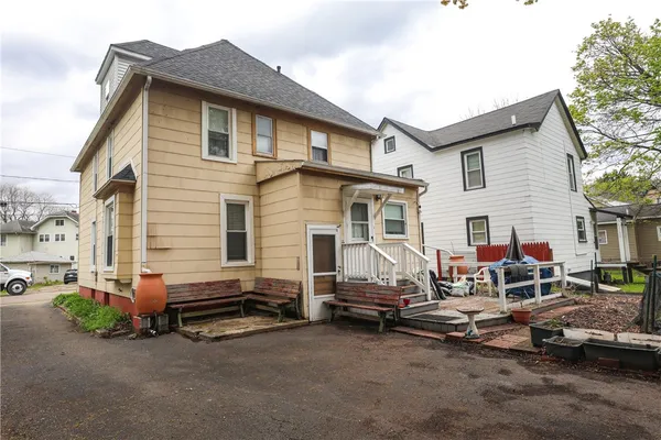 $112,000 | 719 Seneca Place, Elmira, NY 14904