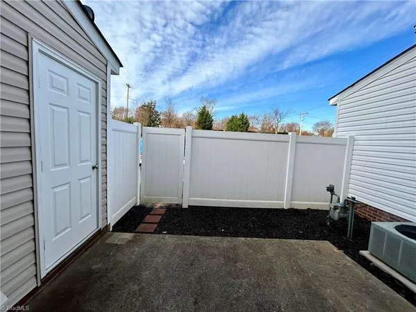 $1,700 | 3703 Spanish Peak Drive, High Point, NC 27265