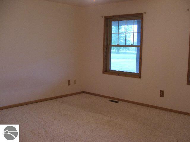 3925 Putnam Road Hale, MI 48739 - Photo 6 of 9 1755264-5.JPG