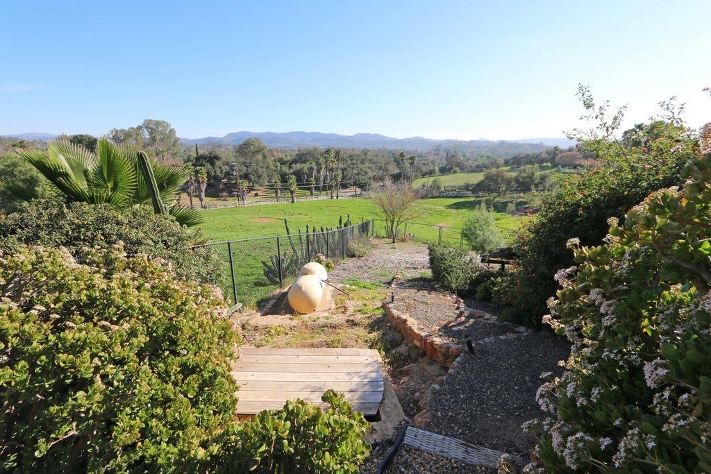 13880 Little Pond Road Valley Center, CA 92082 - Photo 17 of 25
