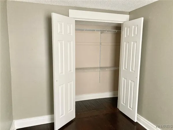 $925 | 294 South Elmwood Avenue, Unit 1, Buffalo, NY 14201