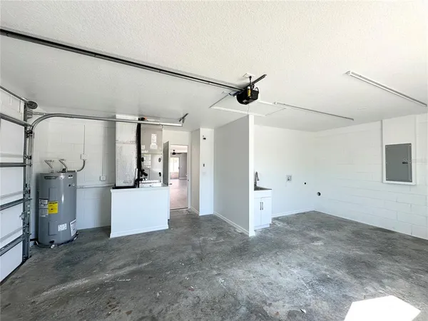 $2,400 | 1336 La Jolla Circle, Lady Lake, FL 32159