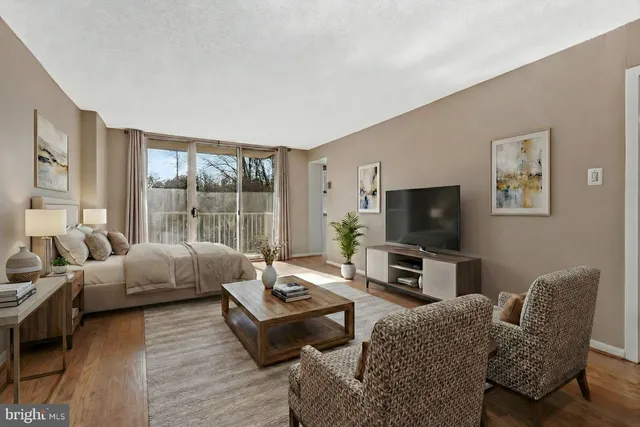 $150,000 | 2500 North Van Dorn Street, Unit 316, Alexandria, VA 22302