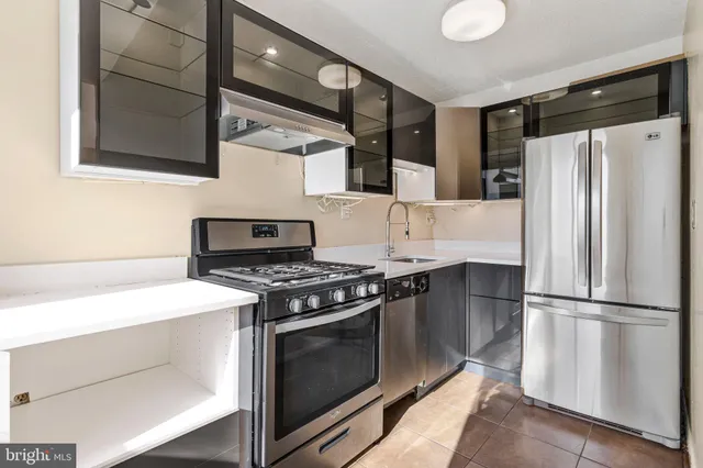 $150,000 | 2500 North Van Dorn Street, Unit 316, Alexandria, VA 22302