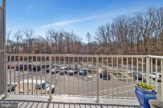 $150,000 | 2500 North Van Dorn Street, Unit 316, Alexandria, VA 22302