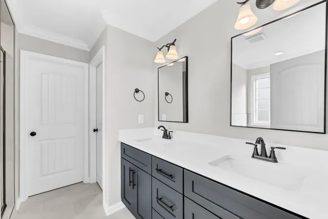 $369,900 | 614 Kinross Drive, Clarksville, TN 37043