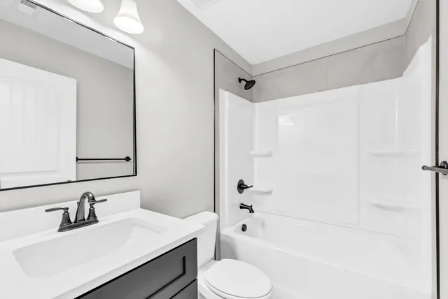 $369,900 | 614 Kinross Drive, Clarksville, TN 37043