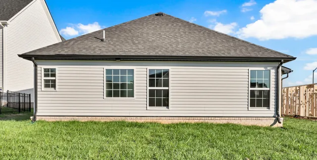 $369,900 | 614 Kinross Drive, Clarksville, TN 37043