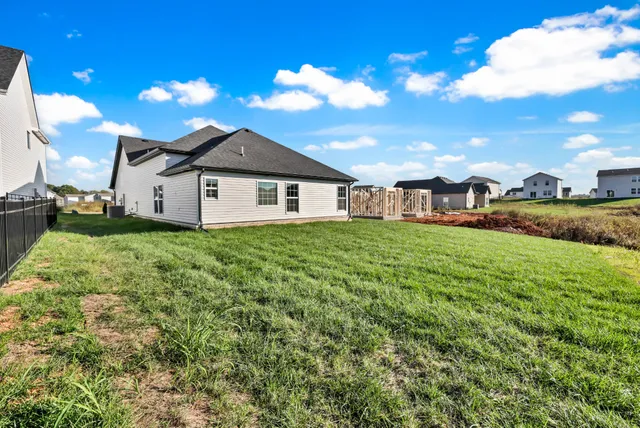 $369,900 | 614 Kinross Drive, Clarksville, TN 37043