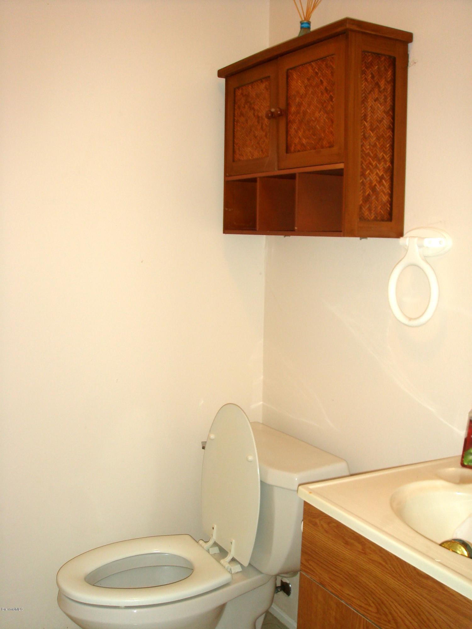 832 Egret Road Cocoa, FL 32926 - Photo 22 of 27 Egret Dock Bath.jpg