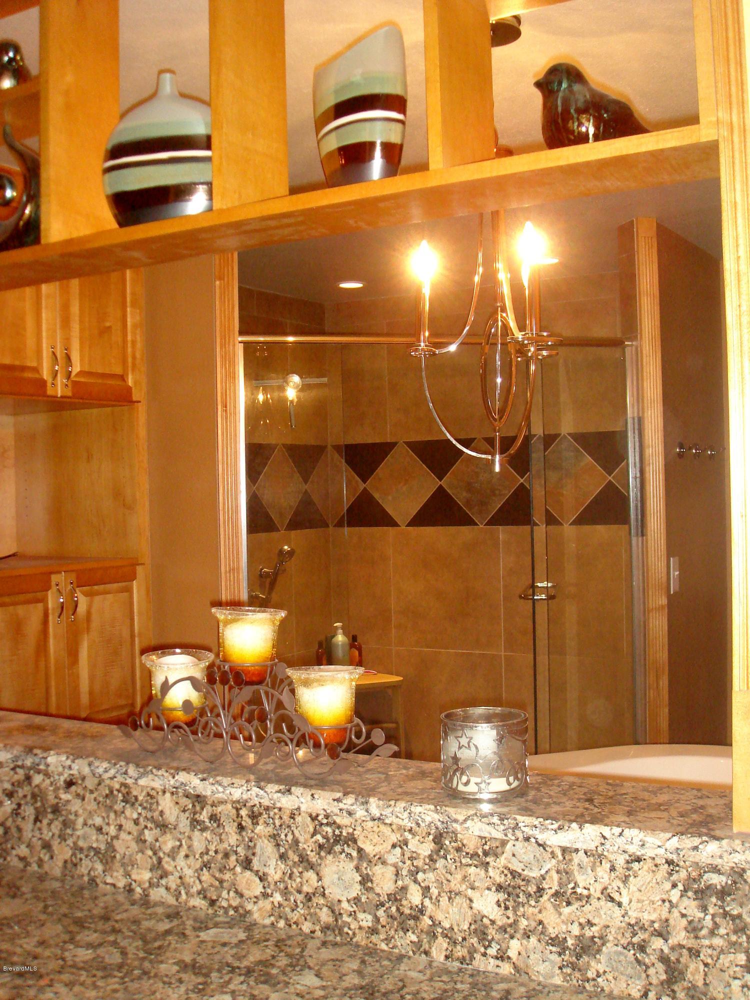 832 Egret Road Cocoa, FL 32926 - Photo 8 of 27 Egret Master Bath3.jpg
