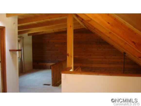95 Hampton Road Leicester, NC 28748 - Photo 11 of 24