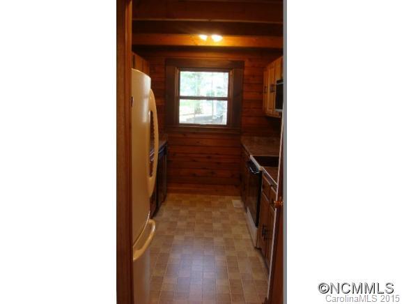 95 Hampton Road Leicester, NC 28748 - Photo 6 of 24