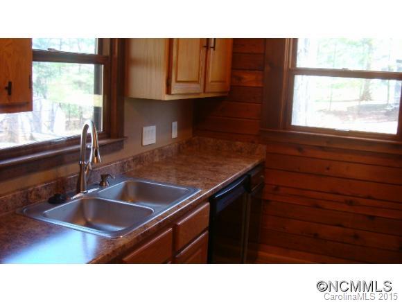 95 Hampton Road Leicester, NC 28748 - Photo 7 of 24
