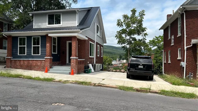 a view of a house with a patio