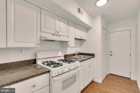$475,000 | 1105 16th Street Northeast, Washington, DC 20002