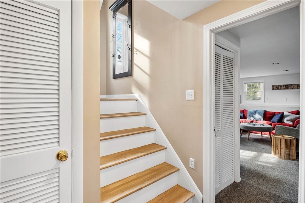 4 Winthrop Road Hingham, MA 02043 - Photo 17 of 29