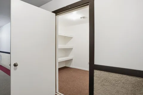 $164,900 | 2007 West 45th Street, Unit 307, Highland, IN 46322