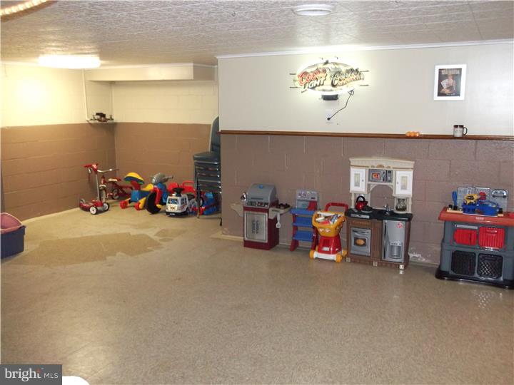 609 Warwick Road Fairless Hills, PA 19030 - Photo 23 of 25 Gallery Image 23