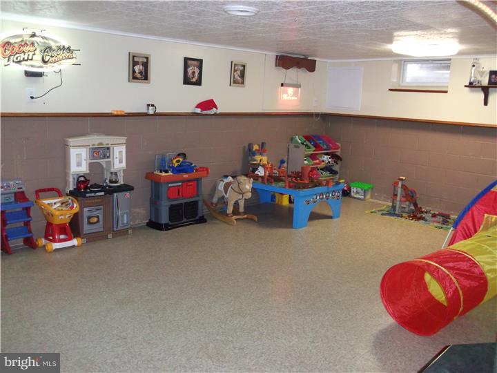 609 Warwick Road Fairless Hills, PA 19030 - Photo 24 of 25 Gallery Image 24
