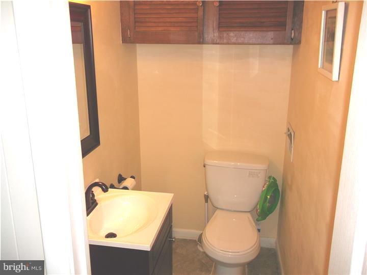 609 Warwick Road Fairless Hills, PA 19030 - Photo 4 of 25 Gallery Image 4