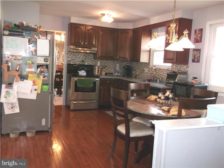 609 Warwick Road Fairless Hills, PA 19030 - Photo 6 of 25 Gallery Image 6