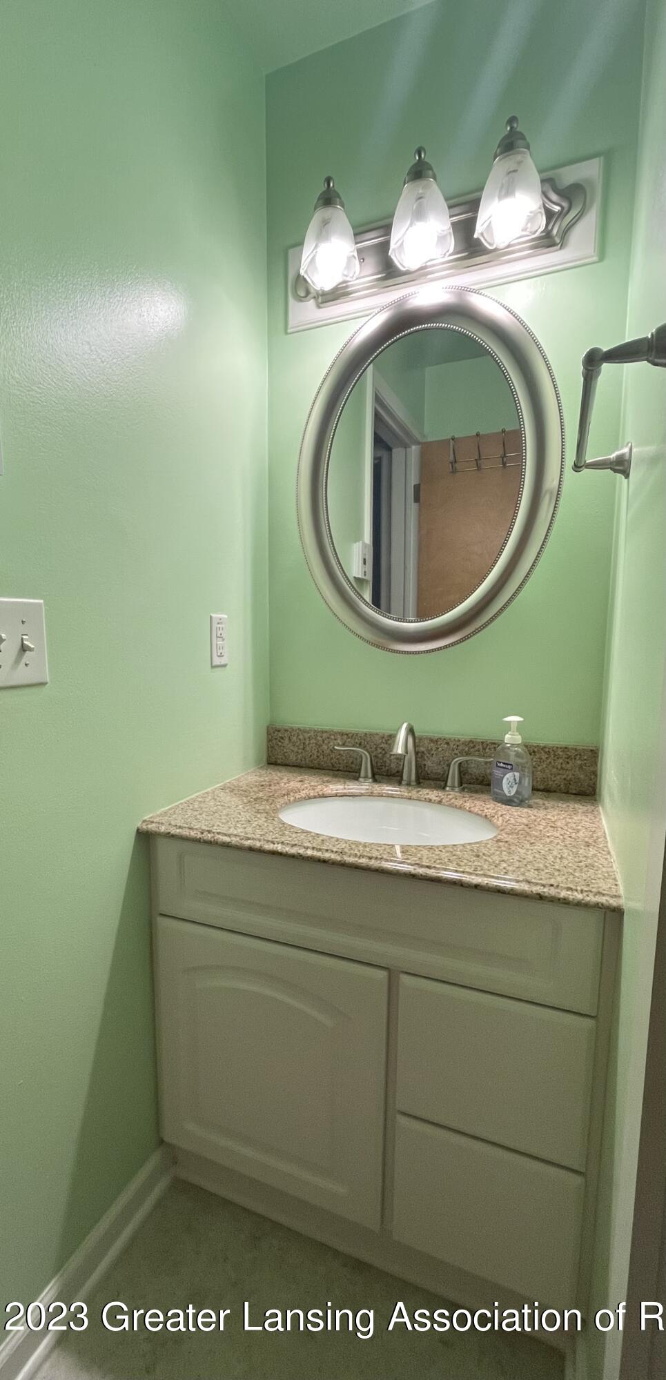 224 Bon Air Road Lansing, MI 48917 - Photo 8 of 16 .