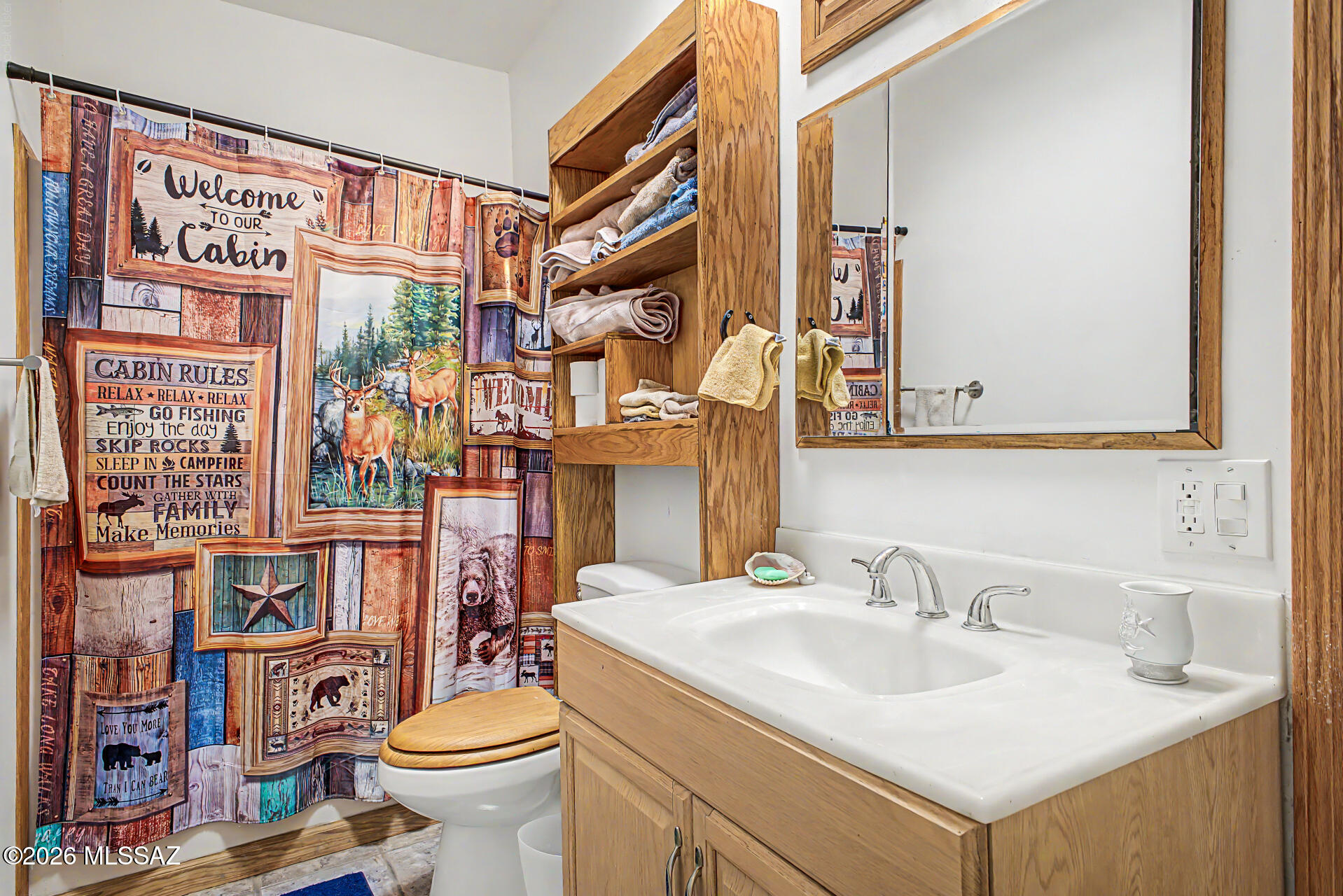6700 South Marstellar Road Tucson, AZ 85735 - Photo 20 of 27 Hall Bathroom w/ Shower