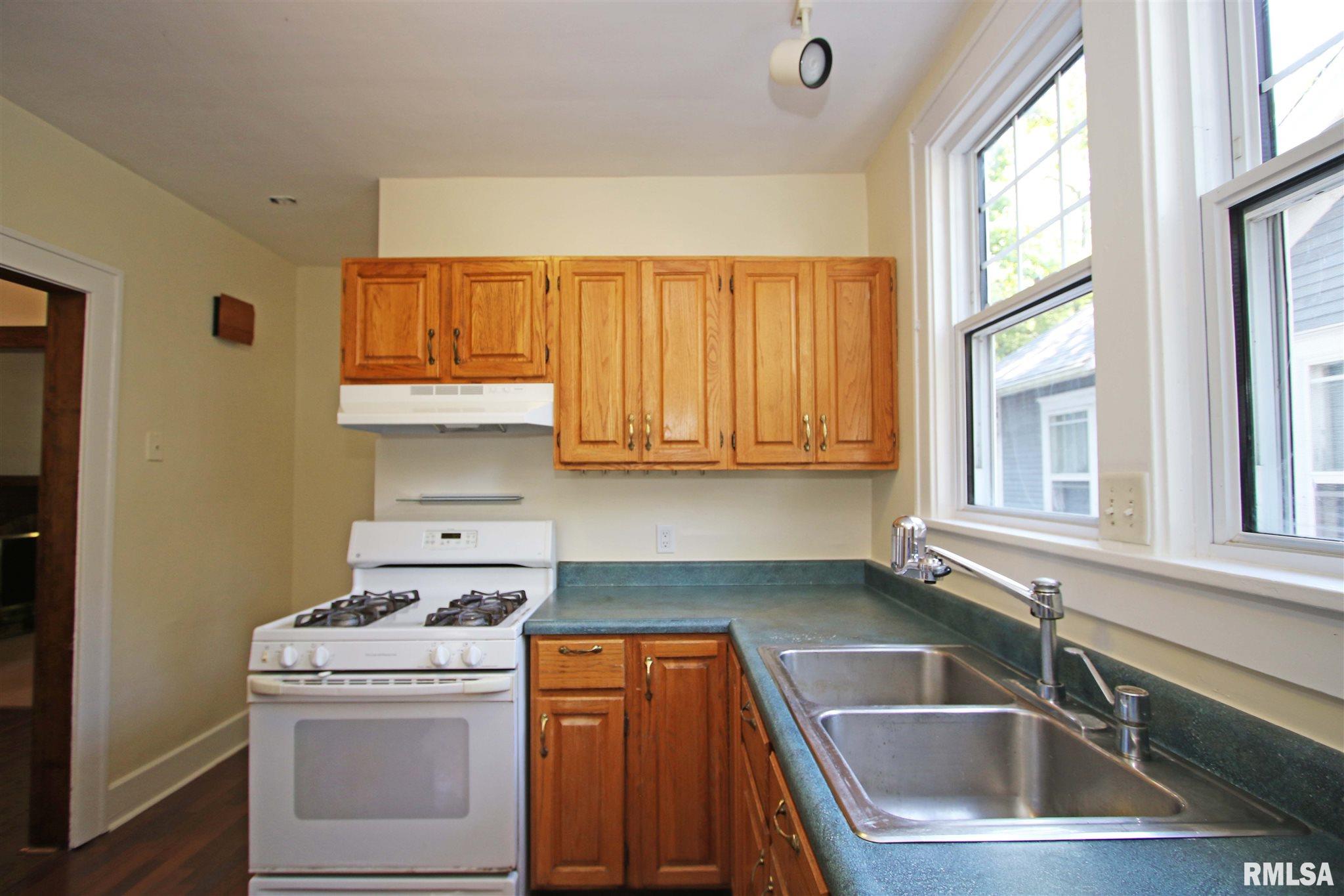 1913 South Spring Street Springfield, IL 62704 - Photo 19 of 49