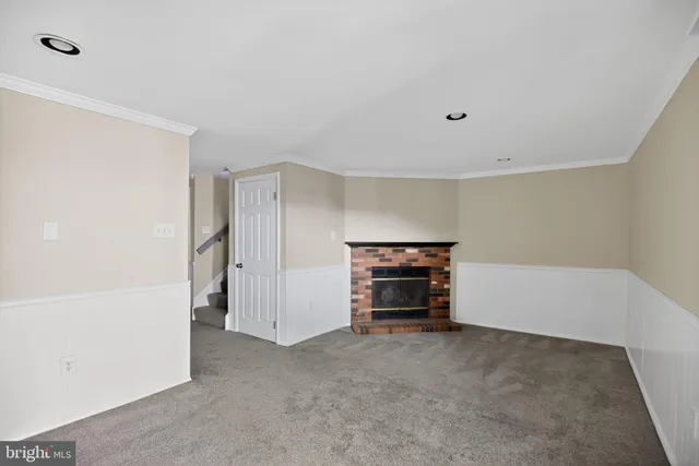 a view of empty room